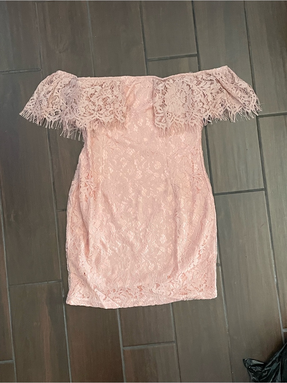 PrettyLittleThing Pink Lace Mini Bardot Dress - Picture 2 of 10
